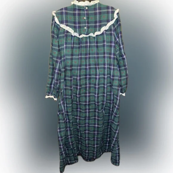 VTG L.L. Bean Classic Plaid Christmas Granny Nightgown